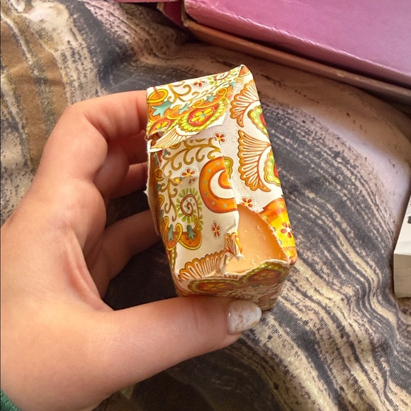 Juicy Peach Shea Butter Soap - Picture 2 of 2